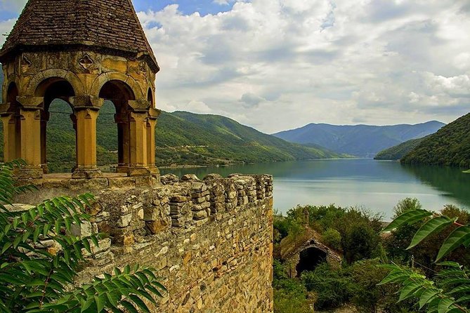 2-Day Private Tour to Kazbegi from Tbilisi - Staying in Kazbegi for one night: the base you want