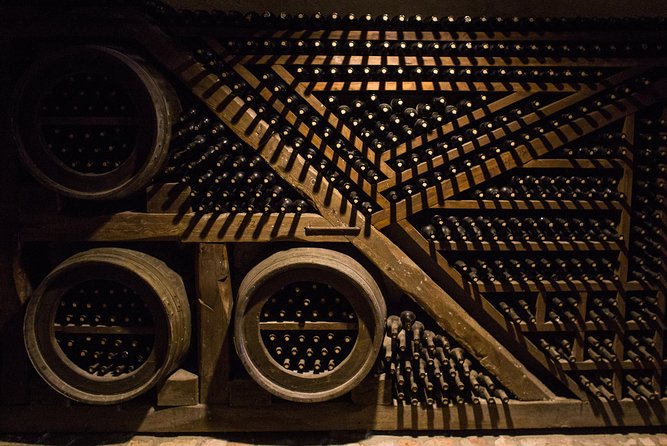 2-Day Private Wine Tour to Kakheti from Tbilisi - Day 1: Signagi, Velistsikhe, and the Khareba tunnel with kvevri tastings