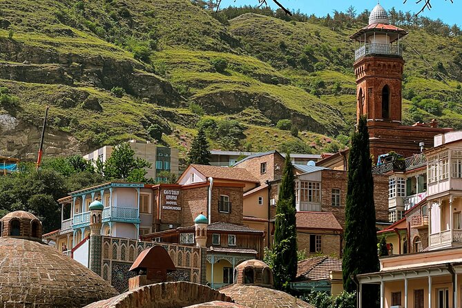 3-Hour Private Guided Walking Tour in Tbilisi - Metekhi Cathedral and the yard view over the old town