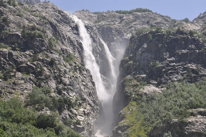 4-Day Svaneti Hiking Tour - What the included meals and guesthouses mean for your comfort