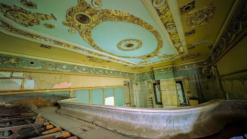 A Journey Through Abandoned Wonders - Tbilisi Urbex Tour - A Different Side of Tbilisi in 4 Hours