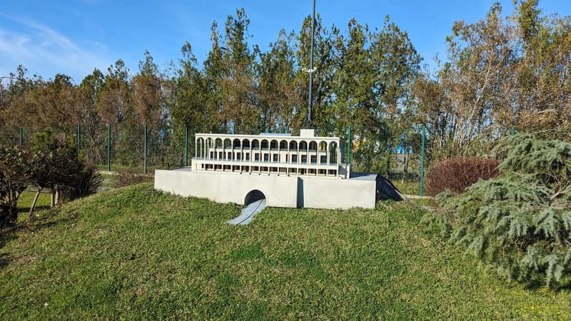 Batumi: Botanical Garden, Petra Fortress and Miniatures Park - Georgia in Miniatures: 44 Architectural Monuments in One Walk