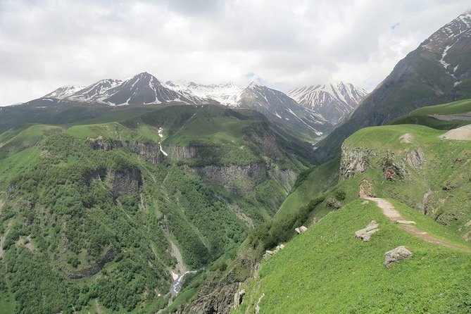 Caucasus mountains full day Private Tour Ananuri-Gudauri-Kazbegi - Stop 1: Zhinvali Water Reservoir and the underwater-city story