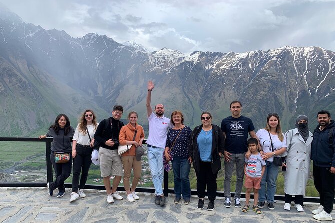 Day tour to mountains Jinvali lake, Ananuri, Kazbegi, Arch friendship - Comfort and logistics that affect your experience
