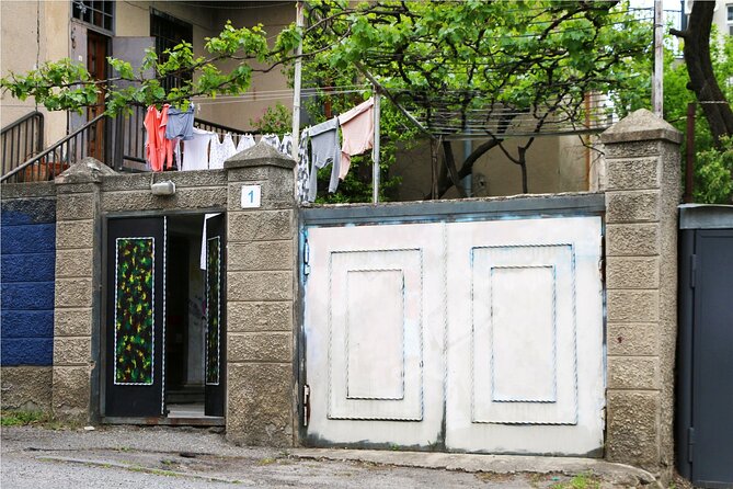 Enjoy a Traditional Georgian Cooking Class and Meal with a Local in Tbilisi - What You’ll Cook: Chakhokhbili, Khachapuri, and Khinkali