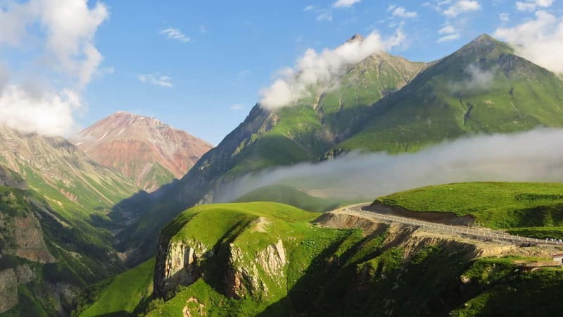 From Tbilisi: Ananuri Fortress and Kazbegi Day Trip - Pasanauri and the White and Black Aragvi River Merge