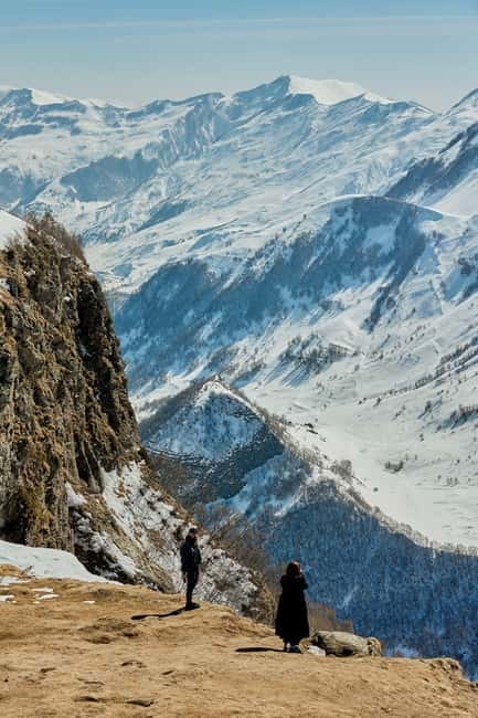 From Tbilisi: Ananuri, Gudauri, and Kazbegi Tour with Guide - The Aragvi photo stop and the rhythm of the drive