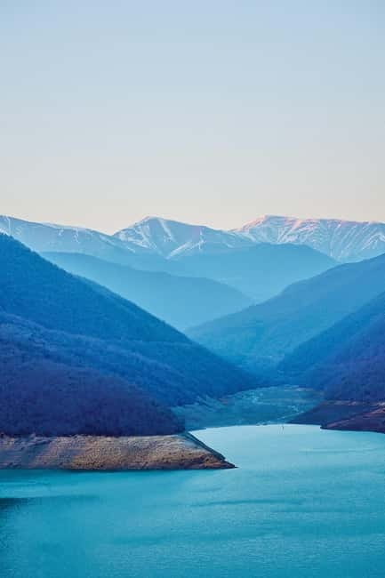 From Tbilisi: Ananuri, Gudauri, and Kazbegi Tour with Guide - Why guides and drivers can make or break a mountain day