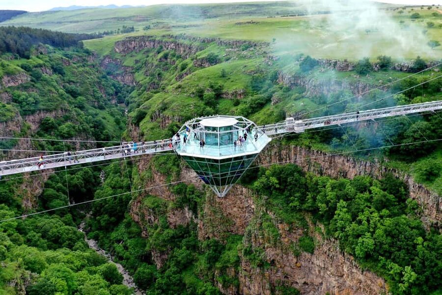 From Tbilisi: Dashbashi Canyon,Algeti lake and Dimond bridge - Diamond Bridge: the straight-down glass moment (and the café mid-span)