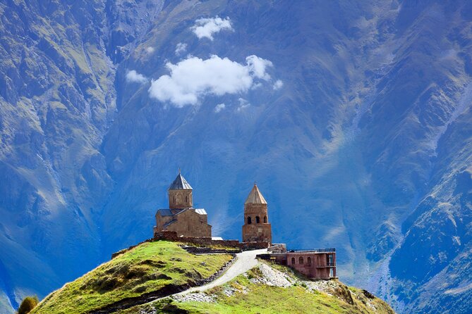 From Tbilisi Daytrip Kazbegi Gudauri & Zhinvali Guided Group Tour - Pasanauri and the Black-and-White River moment