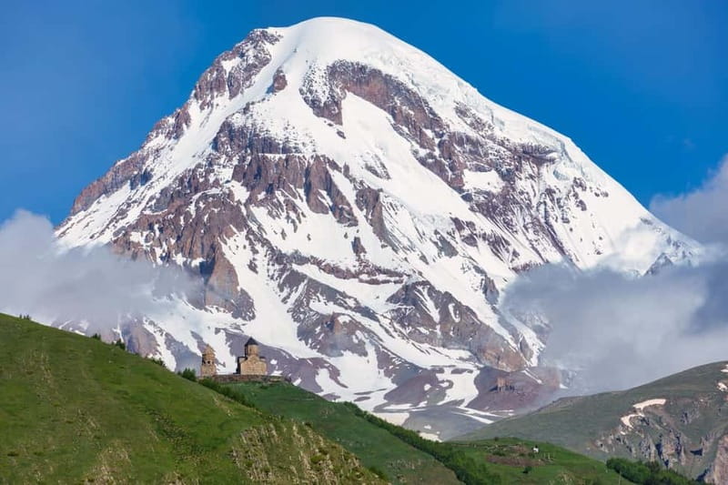 From Tbilisi: Guided Day Trip to Ananuri, Gudauri, & Kazbegi - Gudauri Viewpoint and the Friendship Monument Over Devil’s Valley