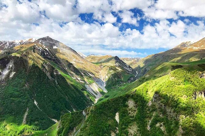 From Tbilisi: Kazbegi Ananuri Gudauri and Trusso Valley by 4x4 - Why this Kazbegi and Truso Valley route works on a 4x4