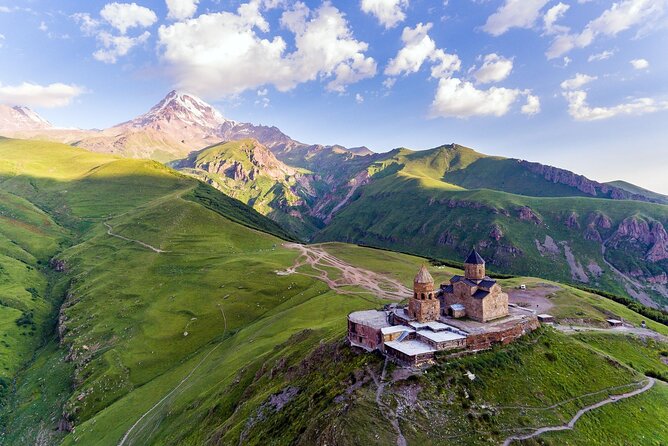 From Tbilisi: Kazbegi Day Tour, Gergeti Trinity, Ananuri &Gudauri - Kazbegi by van: why this route works in one packed day