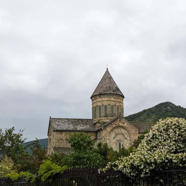 From Tbilisi: Mtskheta and Jvari Monastery Guided Tour - Meet at Machakhela and Get Rolling: How the Day Flows