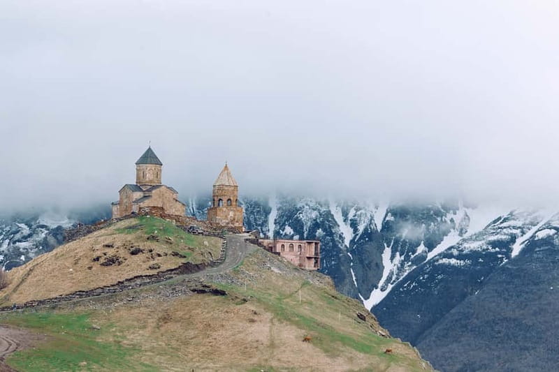 From Tbilisi: Private Kazbegi Tour - Stepantsminda Stop: A Quick Reset Before the Jeep Part