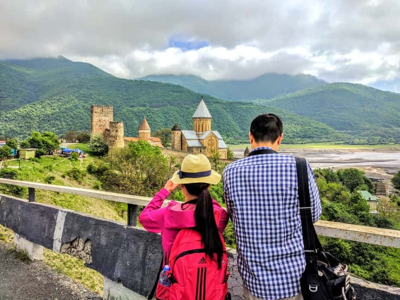 From Tbilisi: The Best of Kazbegi and Gudauri Mountains - Khinkali stop at the end: don’t treat it like an afterthought