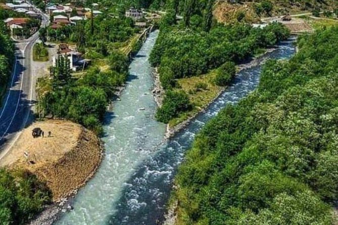 Full-Day Kazbegi Private Tour from Tbilisi - Gudauri: Monument of Friendship and the 360-degree mountain moment