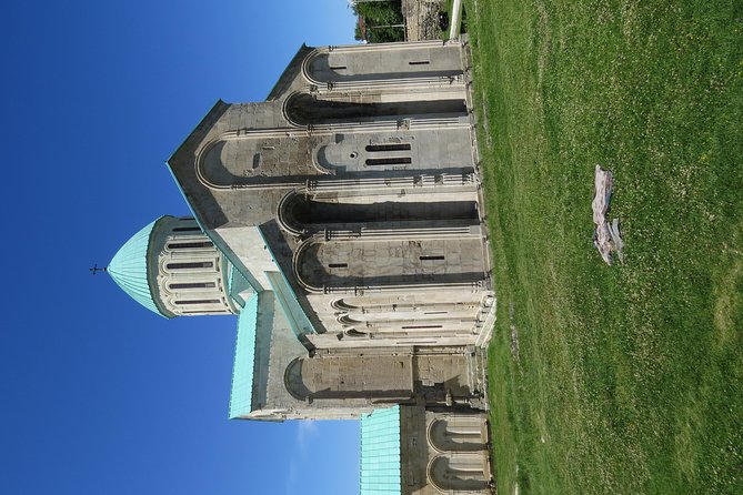 Gelati, Prometheus, Sanatoriums and Wine tour - Gelati Monastery and the David the Builder Connection