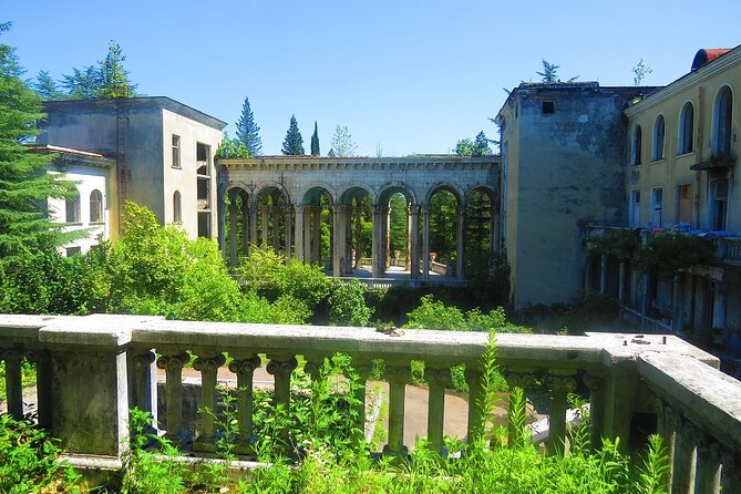 Gelati, Prometheus, Sanatoriums and Wine tour - Getting There Without Stress: Pickup, Phone Tickets, and Small Groups