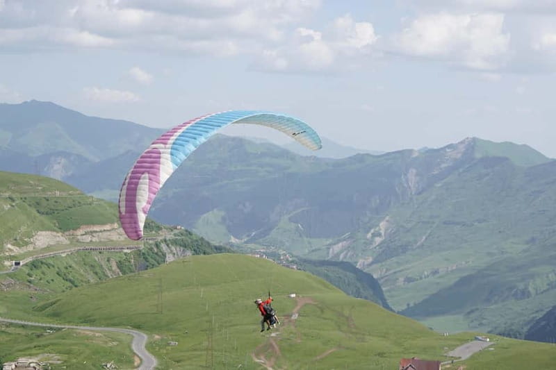 Georgia: Paragliding tandem flight in Gudauri with video - Key highlights to know before you go