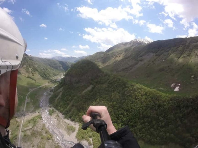 Georgia: Paragliding tandem flight in Gudauri with video - What to bring (and what to skip)