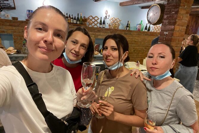 Kakheti.All inclusive Wine tour with family lunch - Sighnaghi city walls for a town-walk reset in Sighnaghi