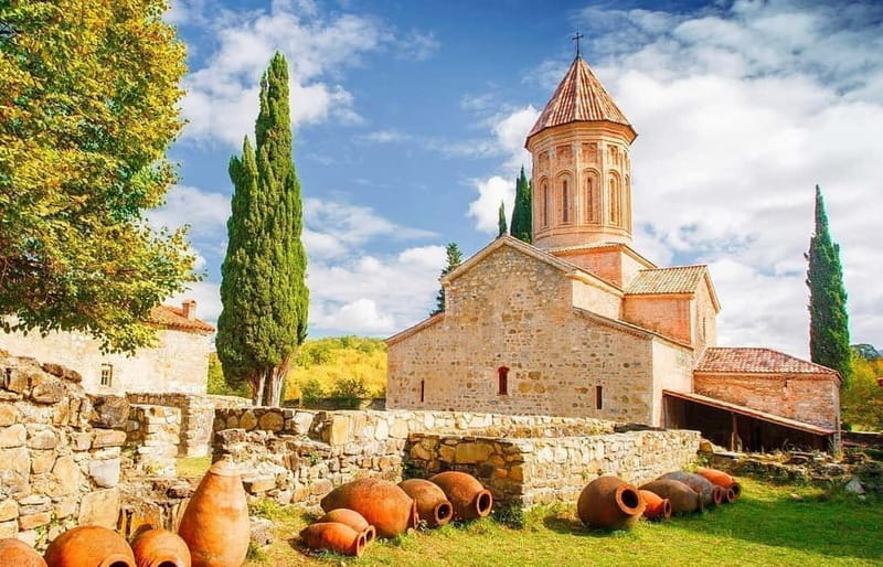 Kakheti: Bodbe, Sighnaghi, and Telavi Full-Day Tour - Sighnaghi, City of Love: Cobbles, Balconies, and Looking Out