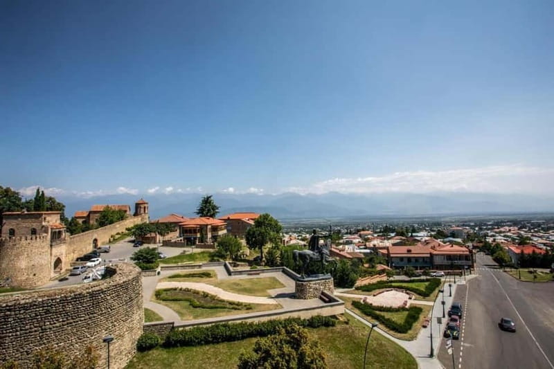Kakheti: Bodbe, Sighnaghi, and Telavi Full-Day Tour - Meeting Point, Vehicle Comfort, and What the Timing Feels Like