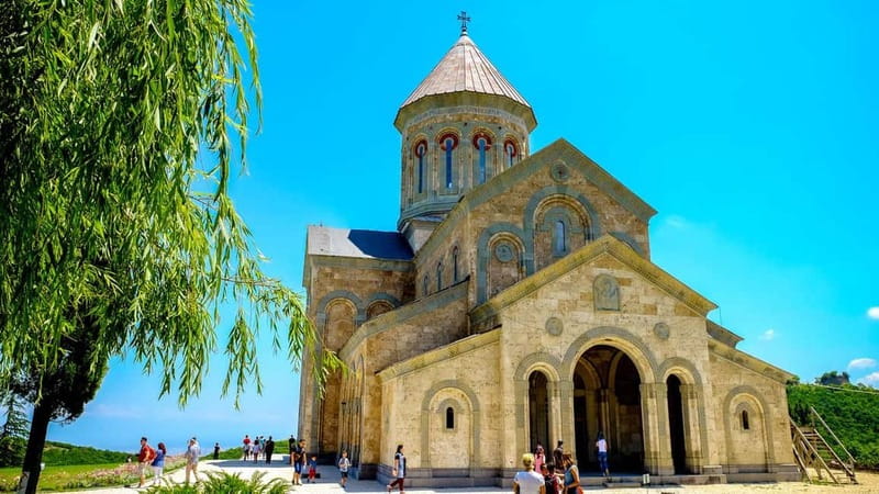 Kakheti: Full-Day Wine & Culture Adventure from Tbilisi - Signaghi, the City of Love: walls, alleys, and Caucasus views