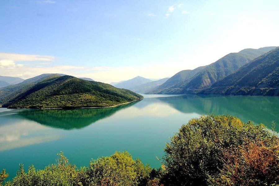 Kazbegi and Gudauri Mountain Area Private Tour From Tbilisi - Zhinvali Water Reservoir: Turquoise Views and a Real Photo Window (30 Minutes)