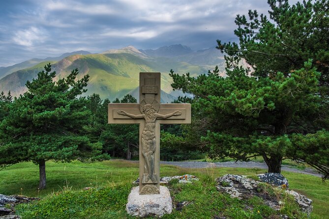 Kazbegi and Khinkali - the ultimate mountain experience tour - Georgian Military Highway stops: Jinvali, Ananuri, and more viewpoints