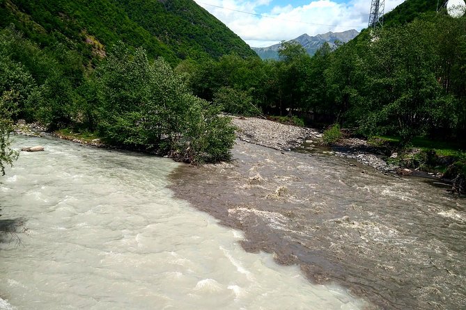 Kazbegi Day Trip (Jinvali, Ananuri, Gudauri, Gergeti church) - Ananuri Fortress Ensemble on the Aragvi: history with river drama