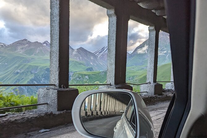 Kazbegi full day private tour + LUNCH - Lunch: a proper break in the middle of the mountain day