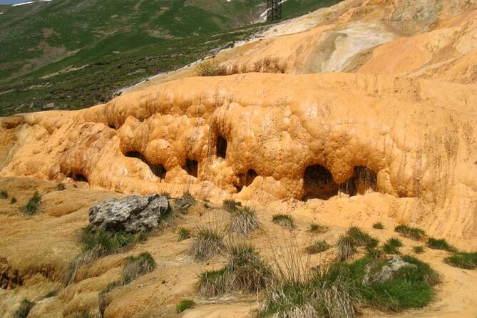 Kazbegi, Gudauri, Mtskheta & Ananuri Full Day Private Tour From Tbilisi - Gergeti Trinity Church: the classic finish under Mount Kazbegi