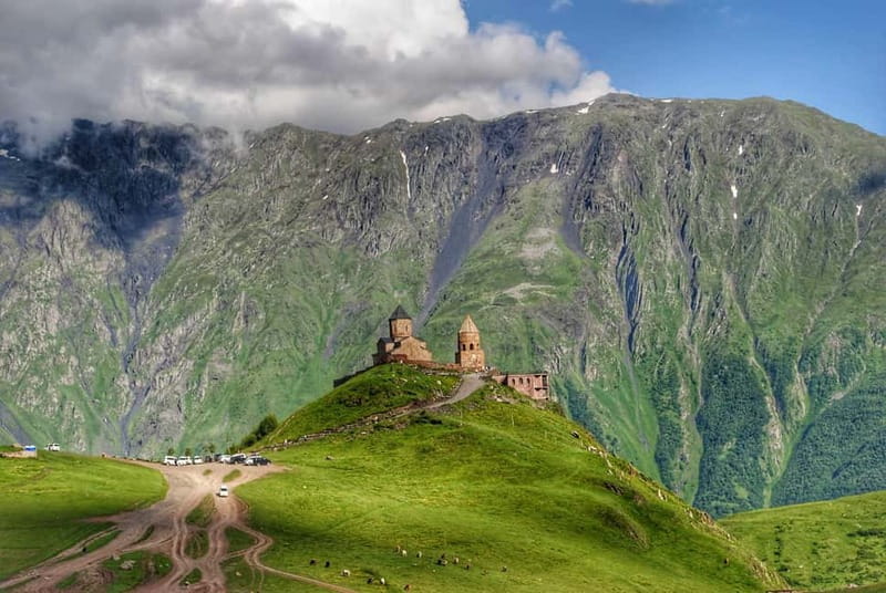 Kazbegi & Gudauri: Must-See Mountains from Tbilisi - Greater Caucasus photo stop: a short break that sets expectations