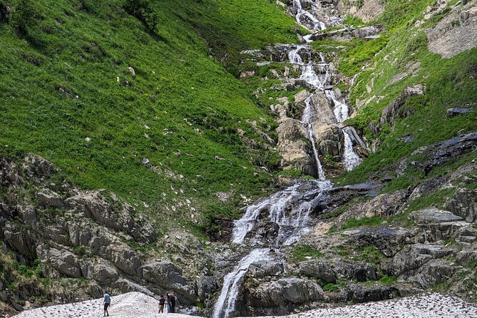 Kazbegi & Gudauri Private Full-Day Tour From Tbilisi - Gergeti Trinity Church: The Altitude Stop That Really Delivers