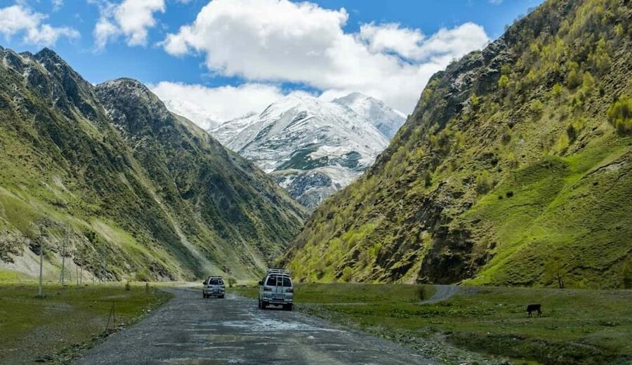 Kazbegi: Juta Valley Day Trip with 4WD Transport - Key Things That Make This Trip Worth Your Day