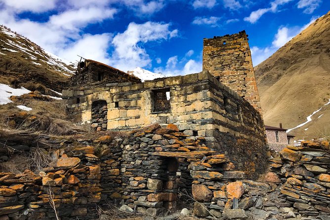 Kazbegi Tour from Tbilisi 2022 - A full mountain day from Tbilisi, without the stress