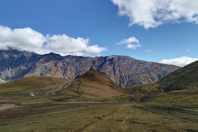 Kazbegi Tour from Tbilisi 2022 - Timing reality check: it is a long day, and pace can shape your photos
