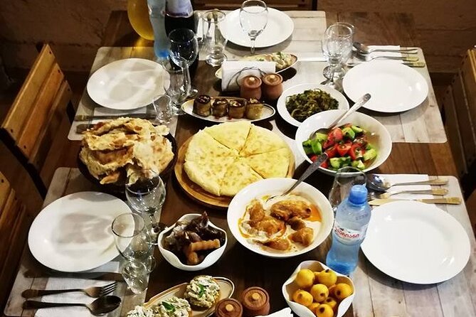 Kutaisi : Authentic Georgian Dining Experience at Local Family - The 2 to 3 Hour Dinner Rhythm: What the Time Block Feels Like