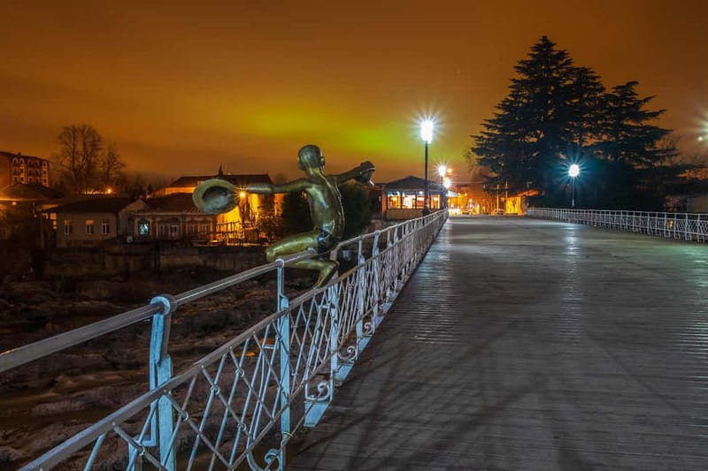 Kutaisi: Cultural Walking Tour - Colchis Fountain and Drama Theater: architecture you can actually read