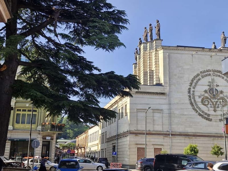 Kutaisi: Guided Walking Tour with Local Snack - Starting at the White Columns Near Meskhishvili Theatre