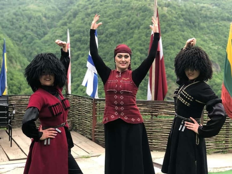 Machakhela Gorge Wine Tour with Lunch From Batumi - Gvara Fortress: A Strong Start That Explains Why the Gorge Was Defended