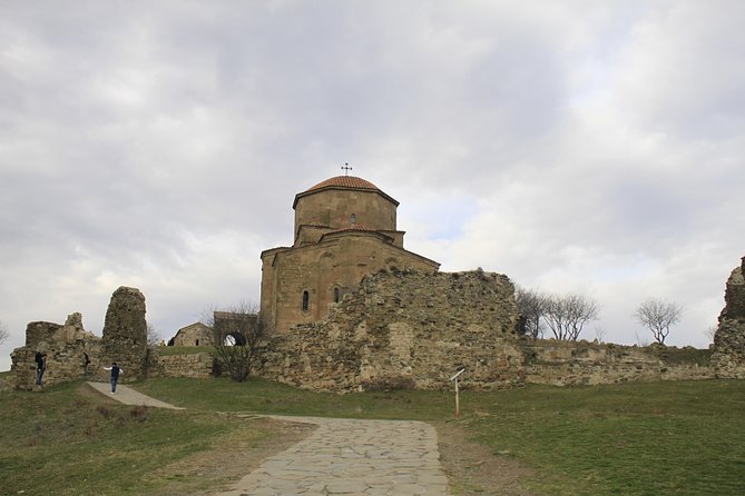 Mtskheta-Gori-Uplistsikhe - Uplistsikhe Cave Town: Rock-Cut Streets, Medium Uphill, and Winery Options