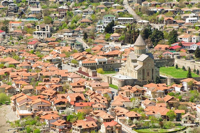 Mtskheta - Jvari Private Tour + Chronicles of Georgia - Chronicles of Georgia: Zurab Tserteli’s stone history in 30 to 35 meter columns
