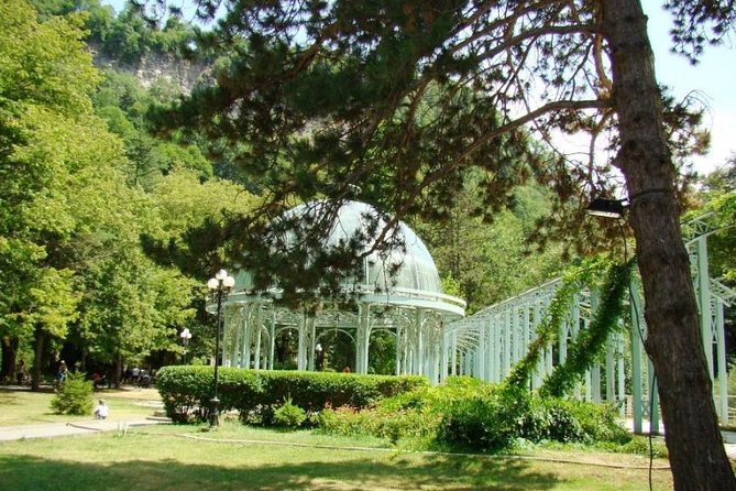 Mtskheta-Uplistikhe-Gori-Borjomi Day Tour - Why this Mtskheta-Gori-Borjomi route works so well