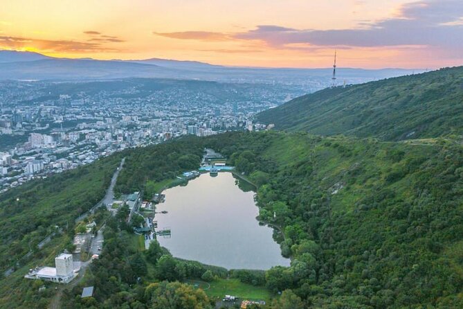 Panoramic city tour Tbilisi - Mtatsminda Park and the Georgian Disneyland Feeling