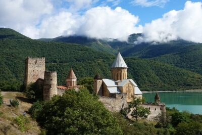 Private day Tour from Tbilisi to Kazbegi and Gudauri