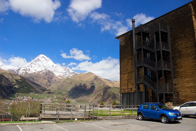 Private day trip to the Caucasus mountains and the Russian border - Ananuri Fortified Castle Ensemble: fortress views over Jhinvali Reservoir