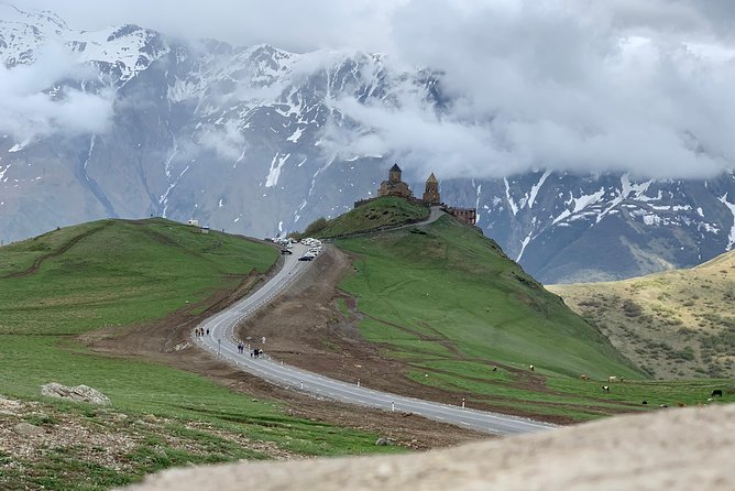 ️Private Full-Day Tour to Mtskheta and Kazbegi(stepantsminda) from Tbilisi - Zhinvali Water Reservoir, Quick Panorama Break on the Georgian Military Highway